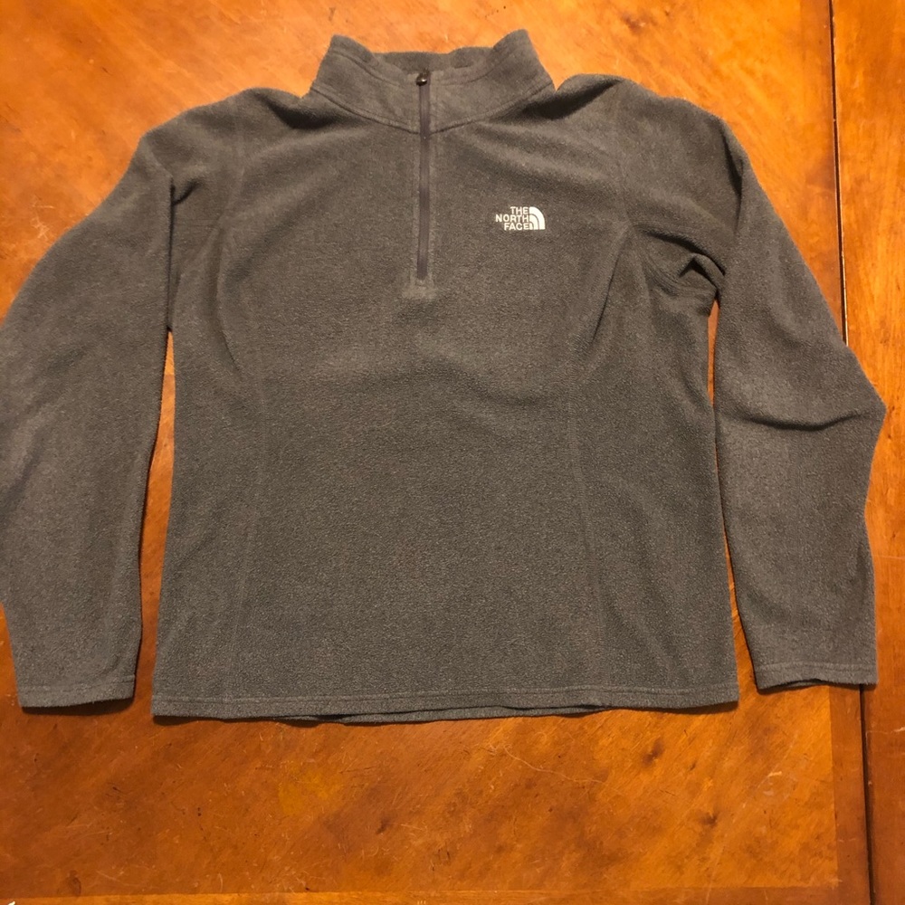 The North Face Women's Gray Quarter-Zip Fleece